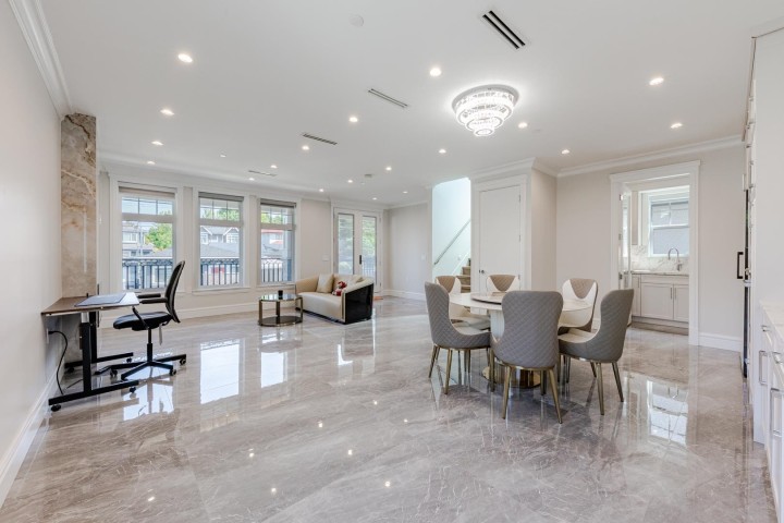 Photo 11 at 3559 E 48th Avenue, Killarney VE, Vancouver East