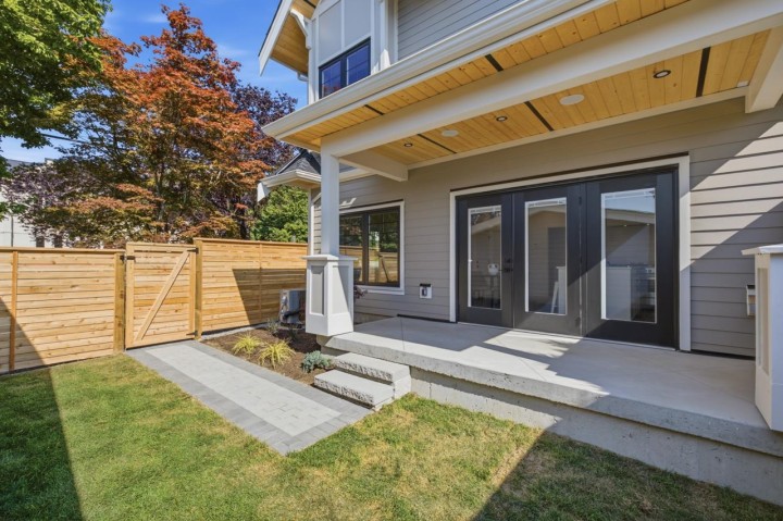 Photo 2 at 708 Windermere Street, Renfrew VE, Vancouver East