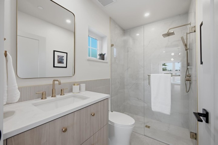 Photo 16 at 708 Windermere Street, Renfrew VE, Vancouver East