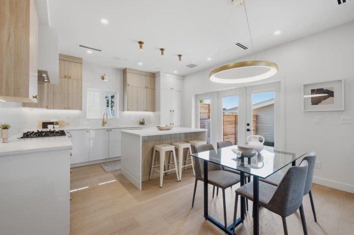 Photo 7 at 708 Windermere Street, Renfrew VE, Vancouver East