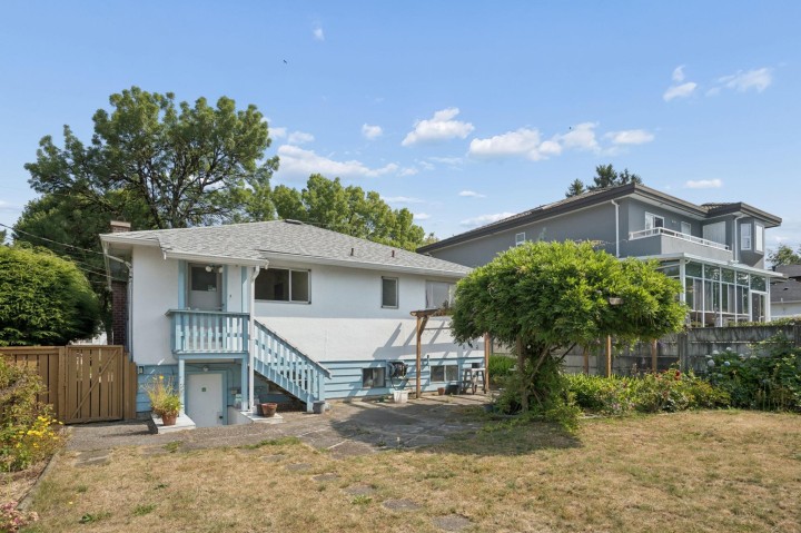 Photo 6 at 3126 Waverley Avenue, Killarney VE, Vancouver East