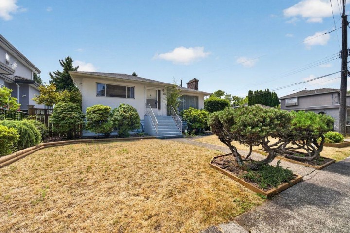 Photo 7 at 3126 Waverley Avenue, Killarney VE, Vancouver East