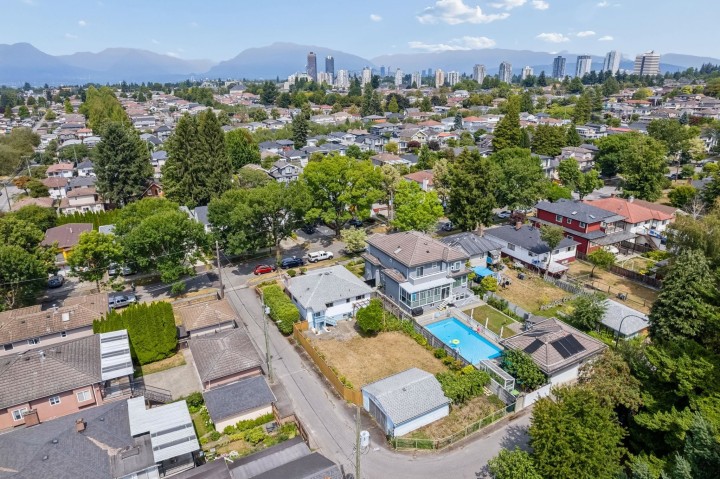 Photo 14 at 3126 Waverley Avenue, Killarney VE, Vancouver East