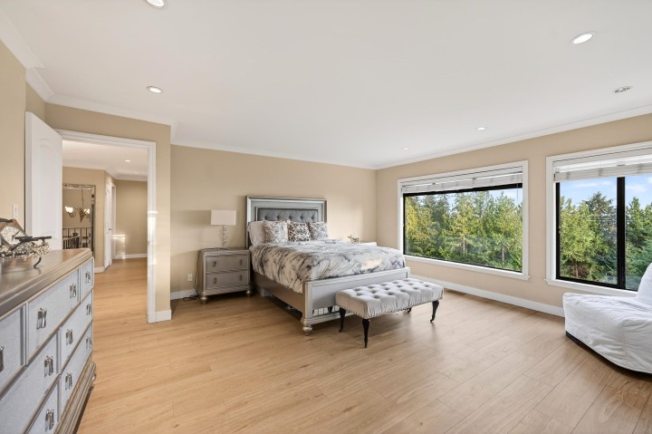 Photo 27 at 1375 Burnside Road, Chartwell, West Vancouver
