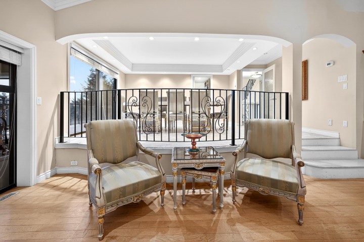 Photo 11 at 1375 Burnside Road, Chartwell, West Vancouver