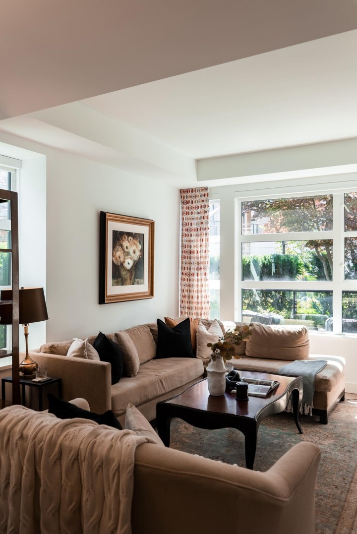 Photo 5 at 204 - 1055 Ridgewood Drive, Edgemont, North Vancouver