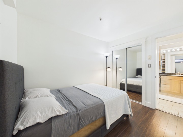 Photo 18 at 215 - 2238 Kingsway Street, Victoria VE, Vancouver East