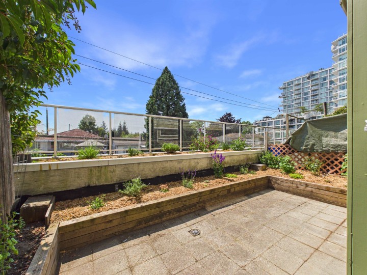 Photo 25 at 215 - 2238 Kingsway Street, Victoria VE, Vancouver East