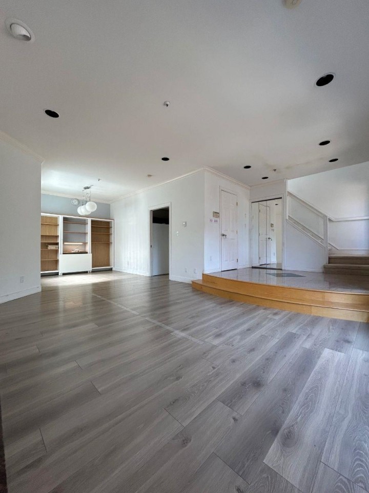 Photo 6 at 8377 Hudson Street, Marpole, Vancouver West