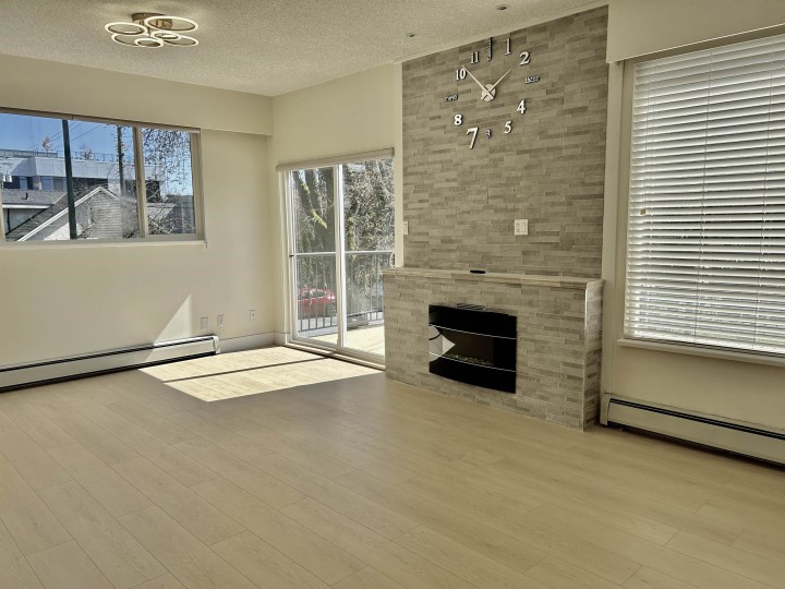 Photo 5 at 1544 W 68th Avenue, S.W. Marine, Vancouver West