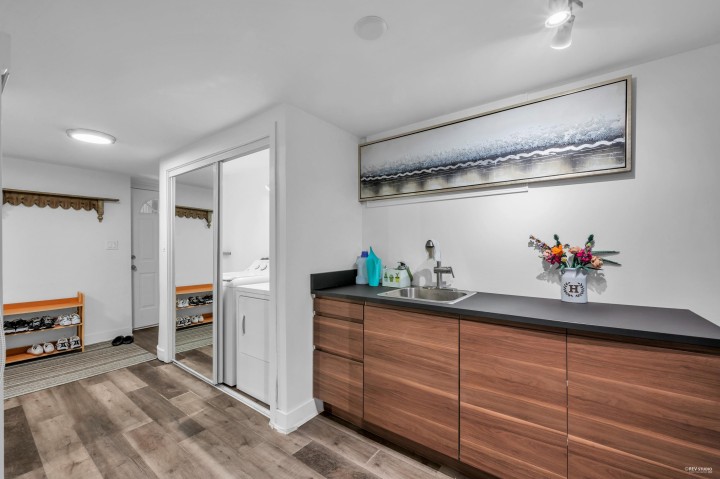 Photo 13 at 341 Rabbit Lane, British Properties, West Vancouver
