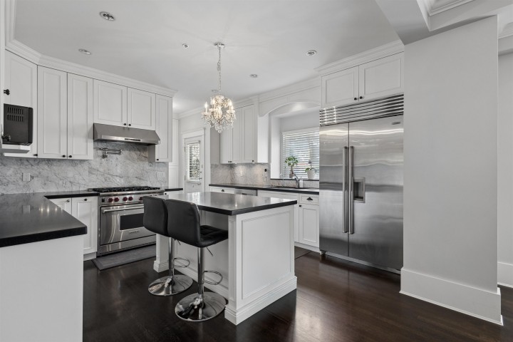 Photo 7 at 1160 W 57th Avenue, South Granville, Vancouver West