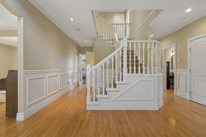 Photo 3 at 1160 W 57th Avenue, South Granville, Vancouver West