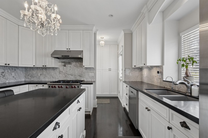 Photo 14 at 1160 W 57th Avenue, South Granville, Vancouver West