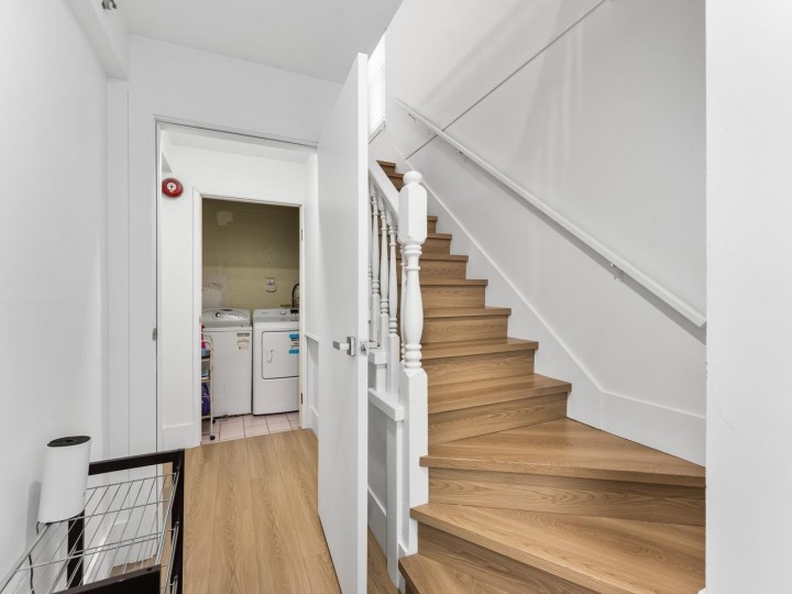 Photo 5 at 310 E 16th Avenue, Main, Vancouver East