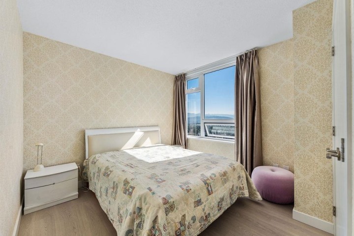 Photo 13 at 3203 - 5665 Boundary Road, Collingwood VE, Vancouver East