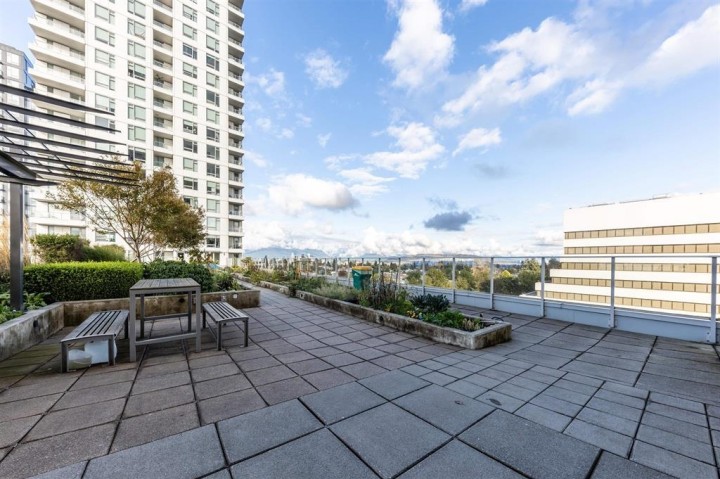 Photo 3 at 3203 - 5665 Boundary Road, Collingwood VE, Vancouver East