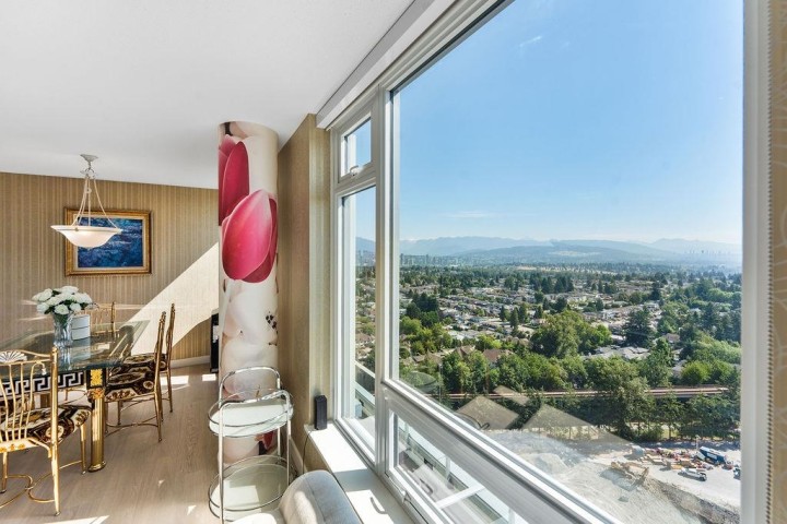 Photo 10 at 3203 - 5665 Boundary Road, Collingwood VE, Vancouver East