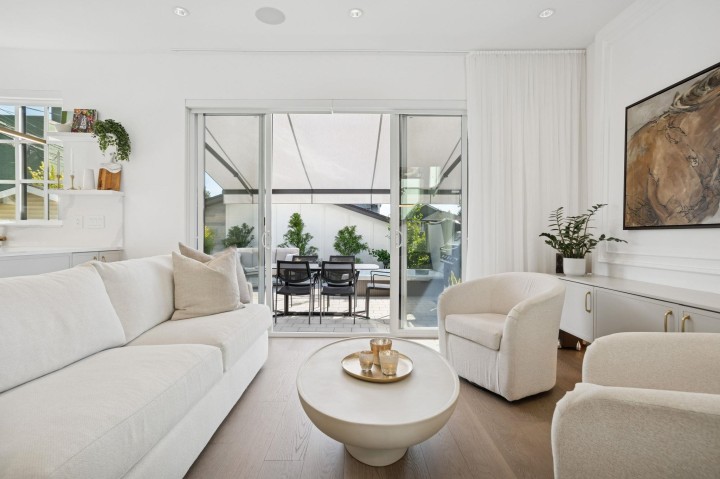 Photo 10 at 3634 W 29 Avenue, Dunbar, Vancouver West