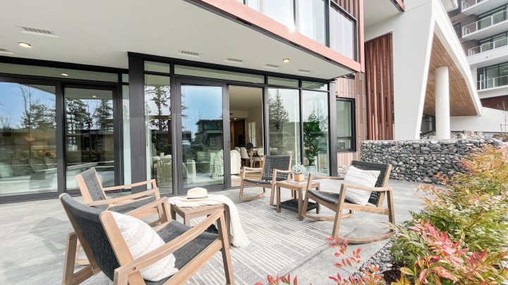 Photo 2 at 102 - 3963 Uplands Way, Cypress Park Estates, West Vancouver