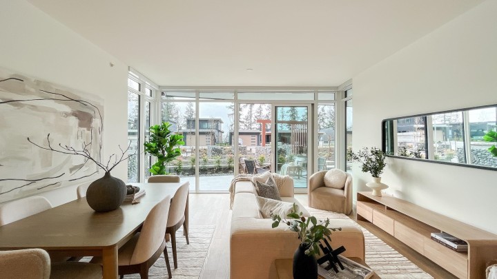 Photo 1 at 102 - 3963 Uplands Way, Cypress Park Estates, West Vancouver