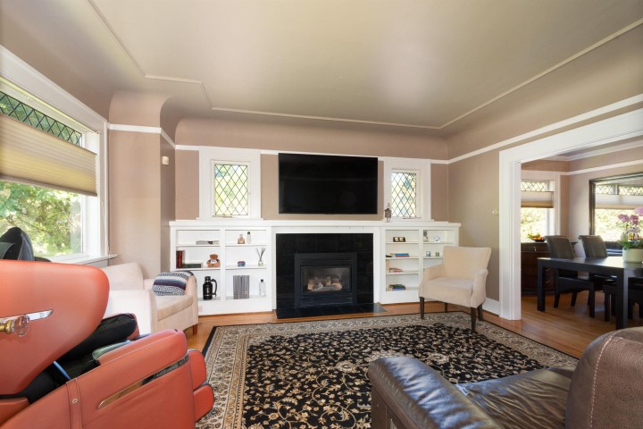 Photo 3 at 3908 Blenheim Street, Dunbar, Vancouver West