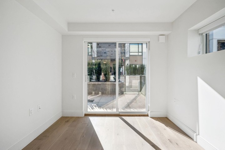 Photo 12 at 153 - 408 W 45th Avenue, Oakridge VW, Vancouver West