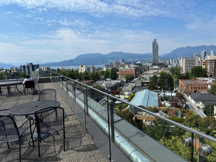 Photo 3 at 715 - 1445 Marpole Avenue, Fairview VW, Vancouver West