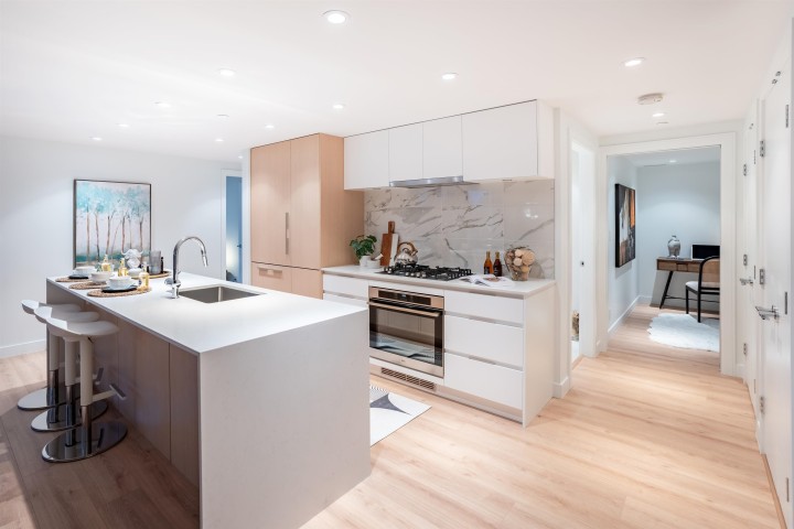 Photo 10 at 508 - 1500 Fern Street, Lynnmour, North Vancouver