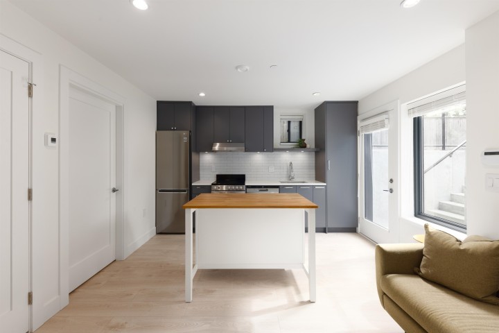 Photo 32 at 4626 Windsor Street, Fraser VE, Vancouver East