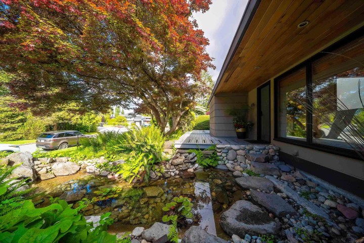 Photo 27 at 4096 Sunset Blvd Boulevard, Canyon Heights NV, North Vancouver