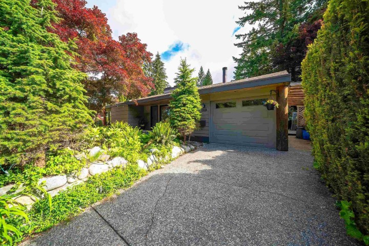 Photo 40 at 4096 Sunset Blvd Boulevard, Canyon Heights NV, North Vancouver