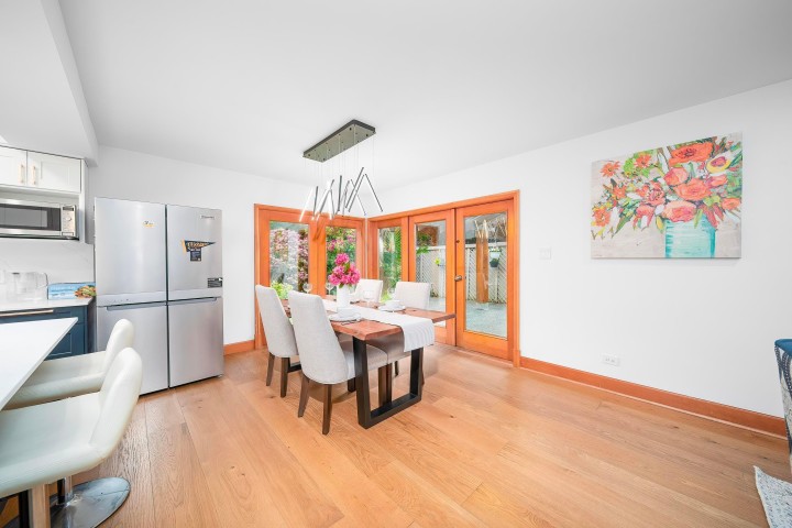 Photo 8 at 4096 Sunset Blvd Boulevard, Canyon Heights NV, North Vancouver