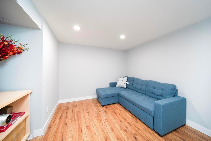 Photo 21 at 4096 Sunset Blvd Boulevard, Canyon Heights NV, North Vancouver