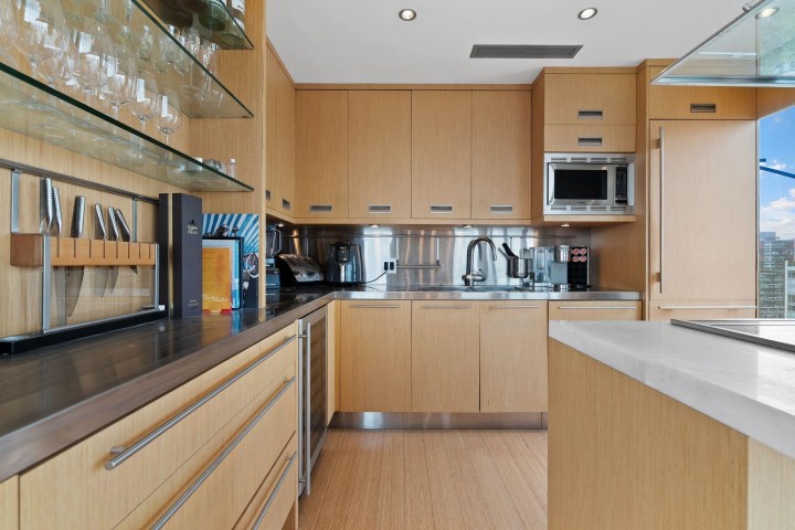 Photo 17 at 2302 - 1000 Beach Avenue, Yaletown, Vancouver West