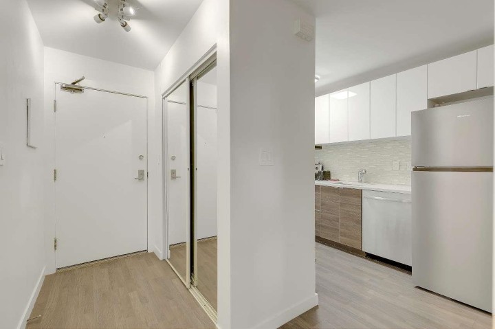 Photo 12 at 208 - 1106 Pacific Street, West End VW, Vancouver West