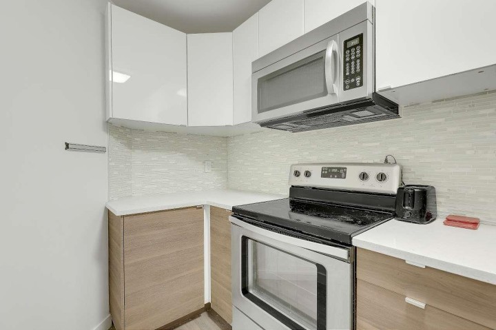 Photo 9 at 208 - 1106 Pacific Street, West End VW, Vancouver West