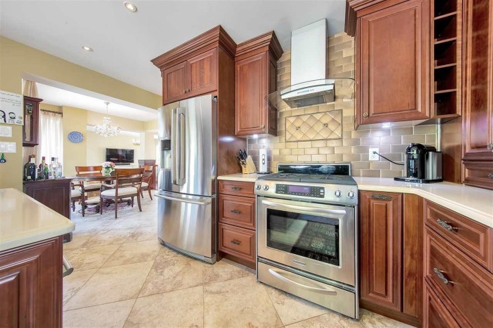 Photo 9 at 2273 Mathers Avenue, Dundarave, West Vancouver