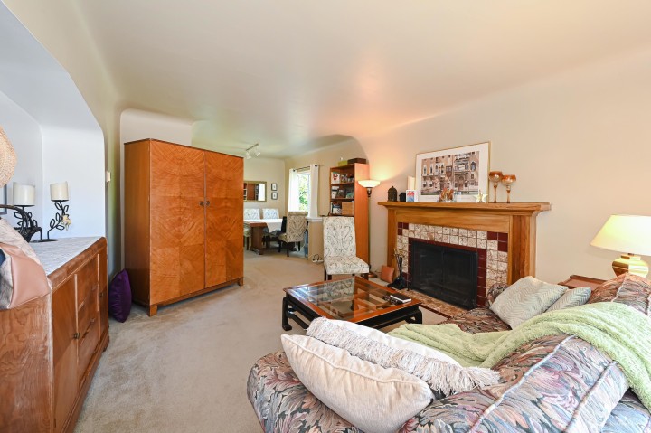 Photo 13 at 3305 W 6th Avenue, Kitsilano, Vancouver West