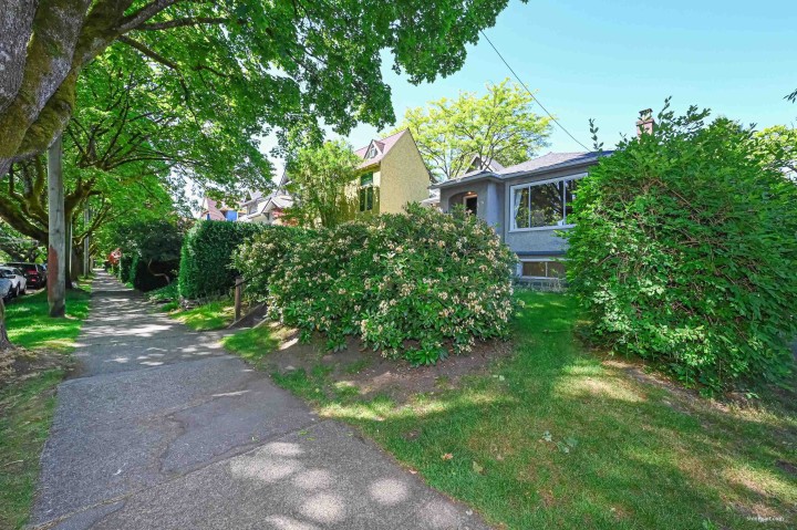 Photo 17 at 3305 W 6th Avenue, Kitsilano, Vancouver West