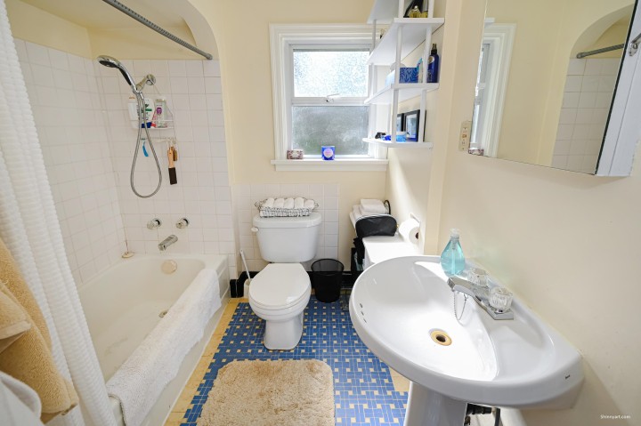Photo 12 at 3305 W 6th Avenue, Kitsilano, Vancouver West