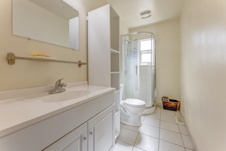 Photo 8 at 3302 E 5th Avenue, Renfrew VE, Vancouver East