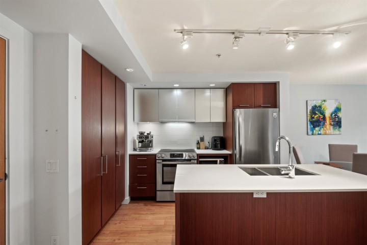 Photo 4 at 414 - 221 E 3rd Street, Lower Lonsdale, North Vancouver