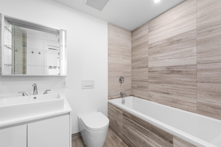 Photo 14 at 3209 - 1480 Howe Street, Yaletown, Vancouver West