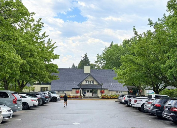 Photo 4 at 2635 Bobolink Avenue, Fraserview VE, Vancouver East