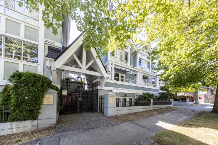 Photo 2 at W102 - 3189 Camosun Street, Point Grey, Vancouver West