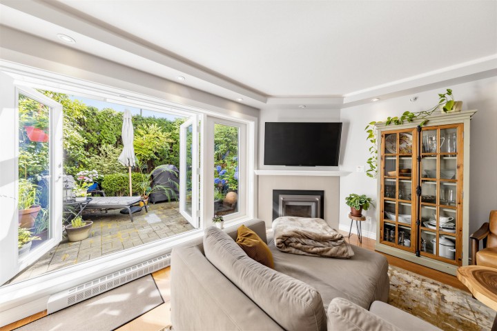 Photo 11 at W102 - 3189 Camosun Street, Point Grey, Vancouver West