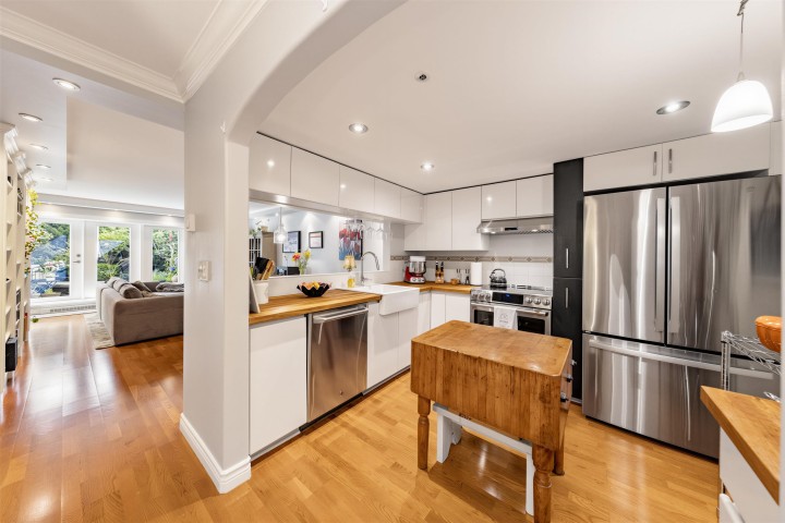 Photo 8 at W102 - 3189 Camosun Street, Point Grey, Vancouver West
