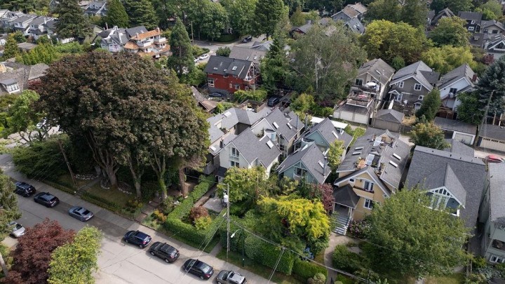 Photo 3 at 3420 W 1st Avenue, Kitsilano, Vancouver West
