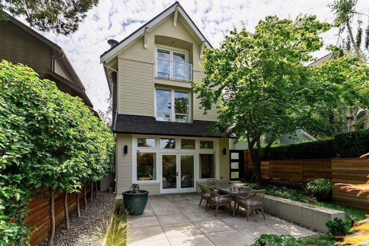 Photo 1 at 3420 W 1st Avenue, Kitsilano, Vancouver West